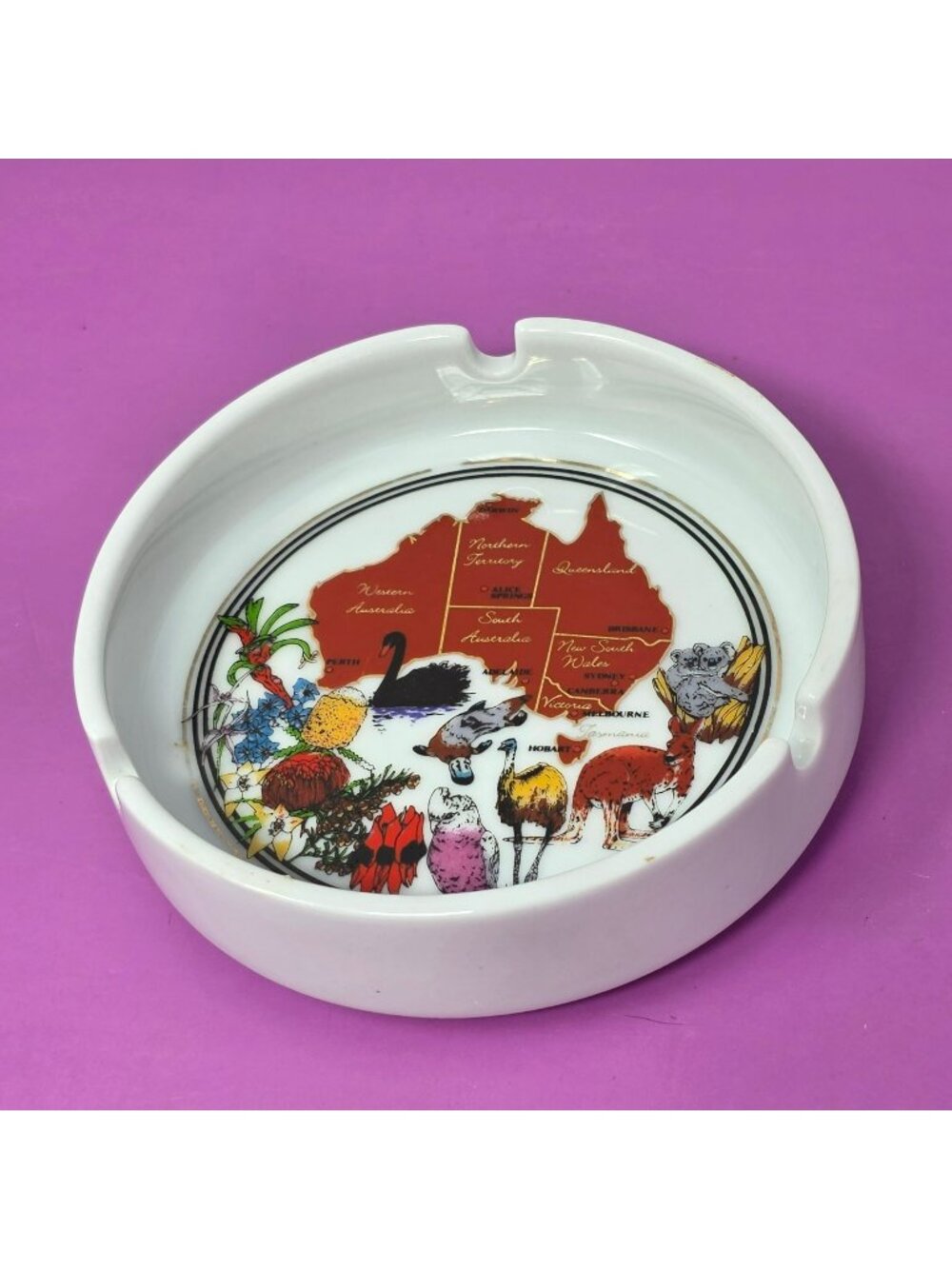 Vntg‎ Australian Map Wildlife Ceramic Ashtray Davric Round Souvenir Collectible